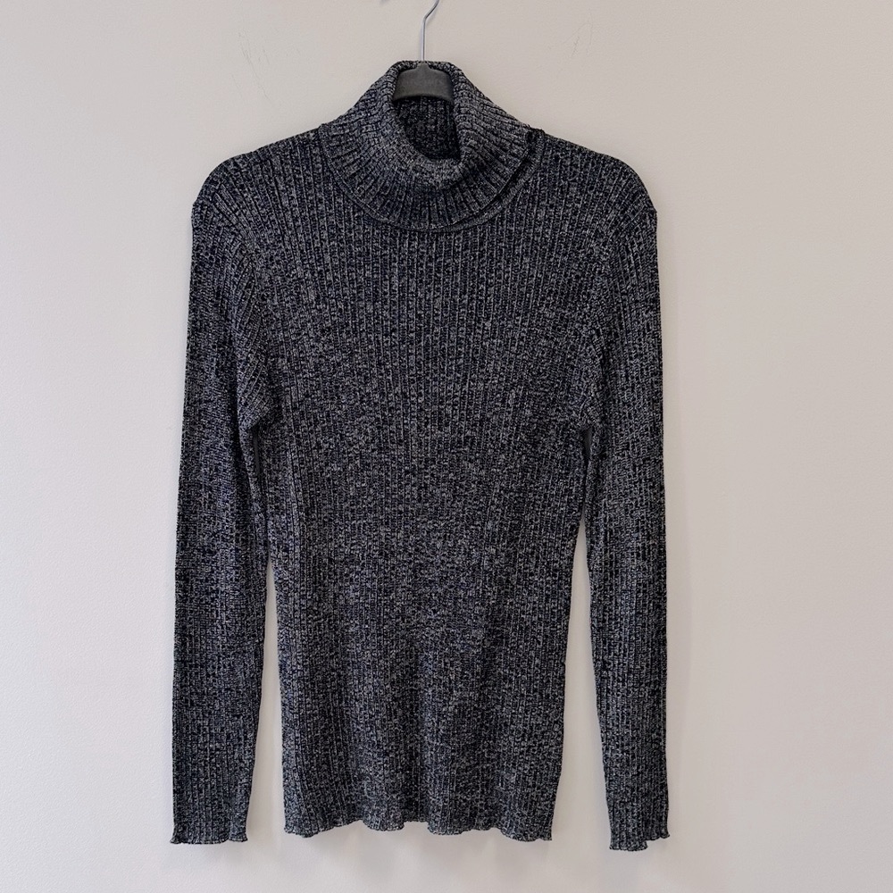 Cortelle Sz Large VTG Black and Silver Metallic Turtleneck Sweater